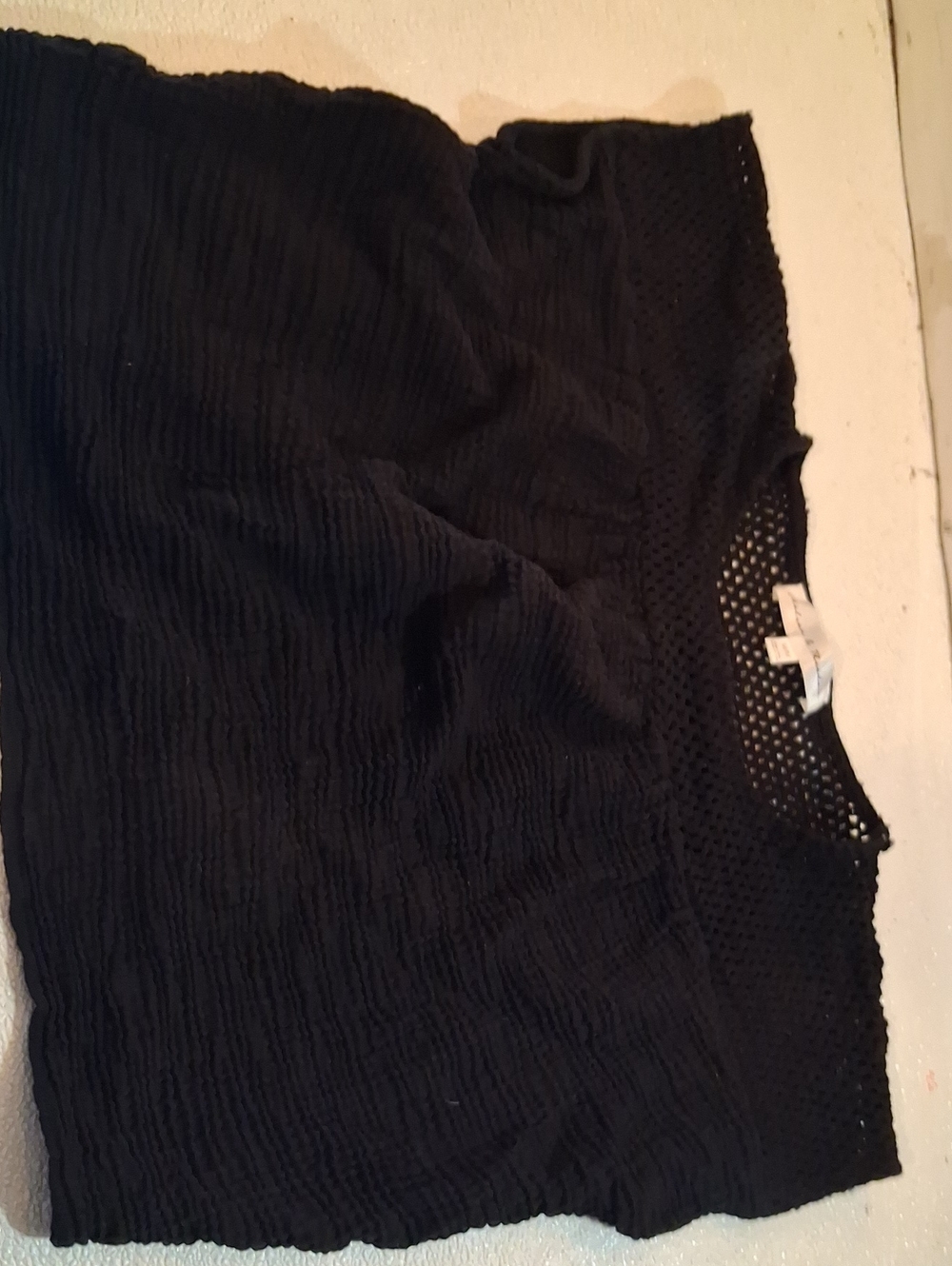 Chelsea & Theodore Black Textured Short Sleeve Top